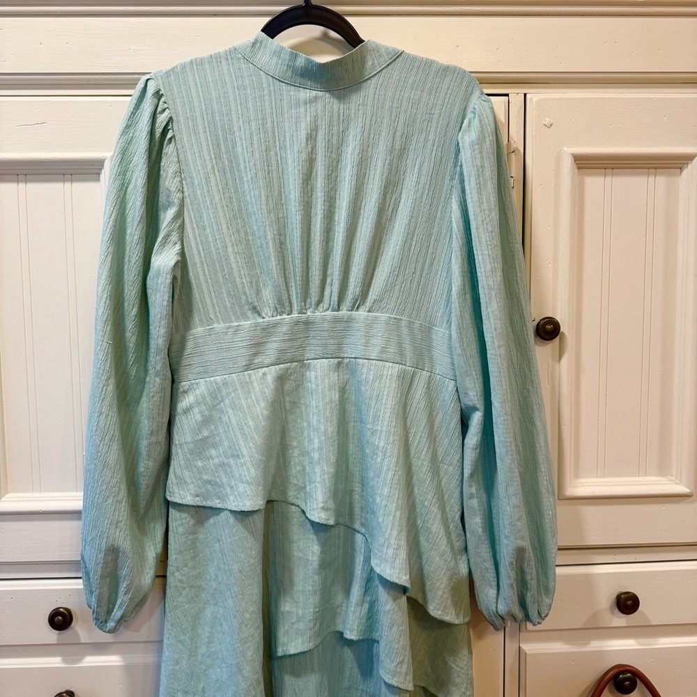 Medium Mint Green Long Sleeve Dress